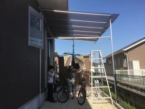 テラス屋根をアルミパイプで簡単自作！ | フレームDIYラボ